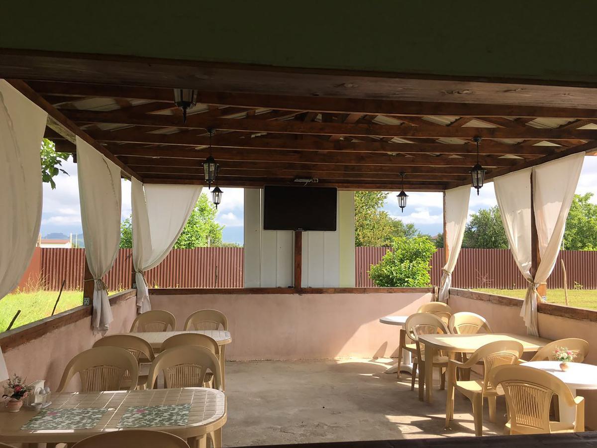 גודאותה Solnechny Bereg Guest House מראה חיצוני תמונה