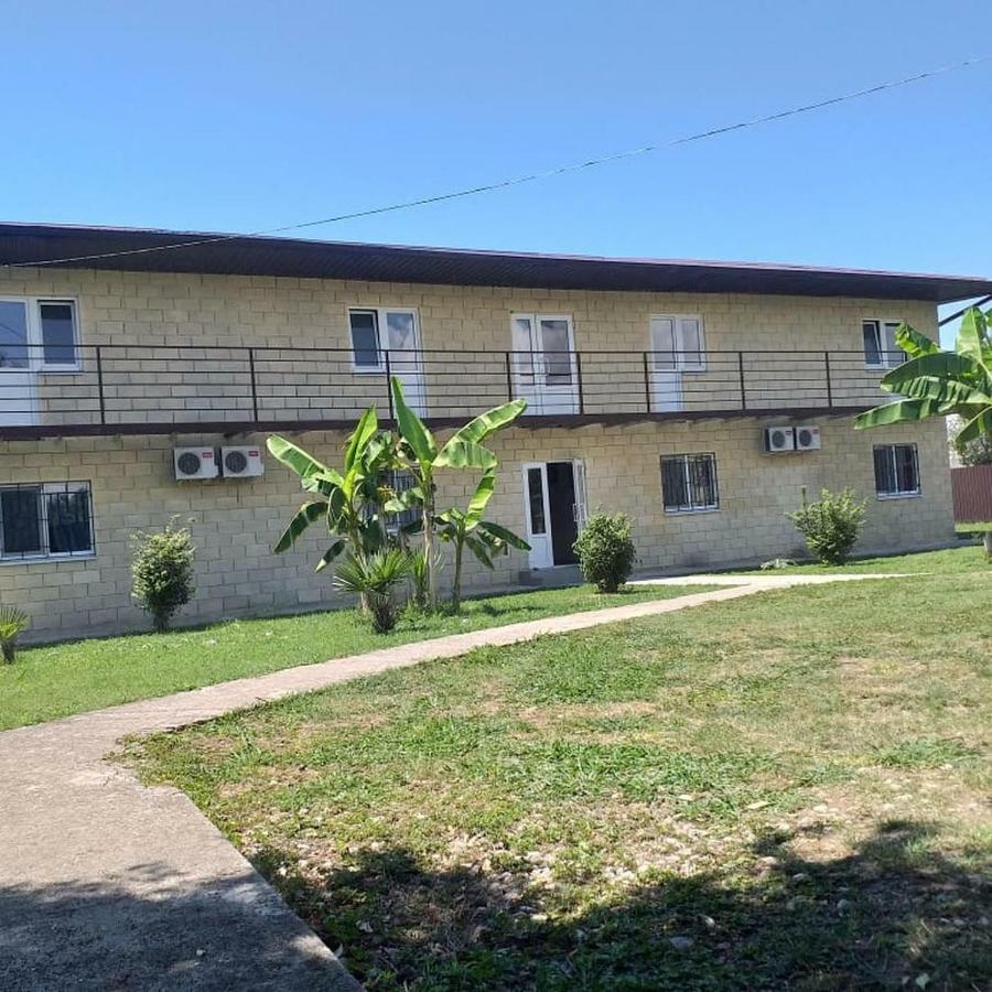 גודאותה Solnechny Bereg Guest House מראה חיצוני תמונה